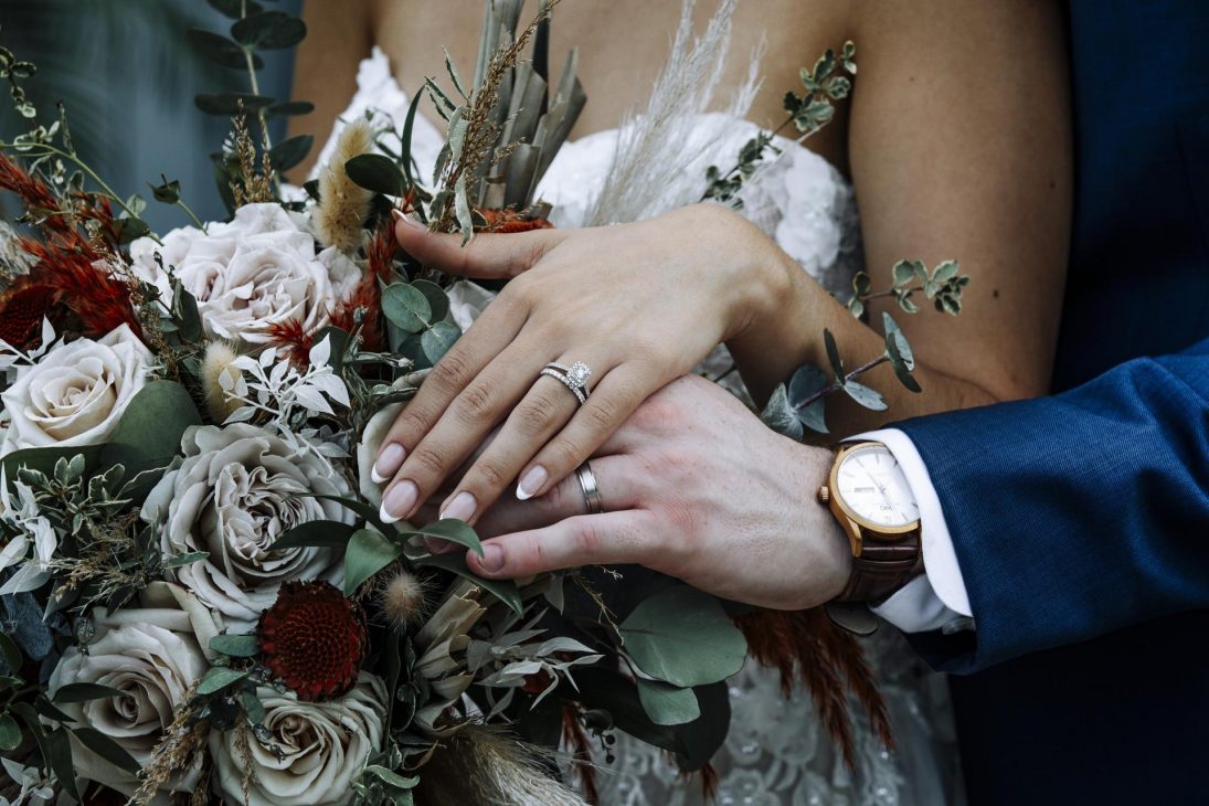 A Neutral, Outdoor Wedding at Celebration Gardens Orlando