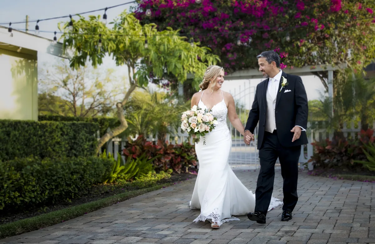 Garden Newlywed Portraits at Celebration Gardens in Orlando - Everything You Need to Know about Outdoor Weddings in Orlando Garden Newlywed Portraits at Celebration Gardens in Orlando